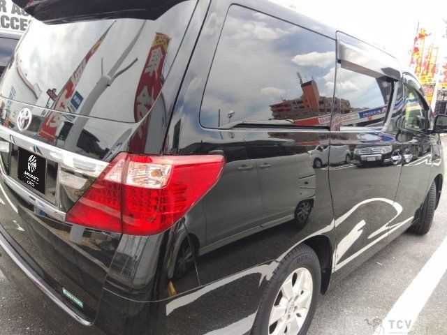 2013 Toyota Alphard