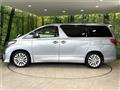 2013 Toyota Alphard