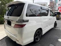 2013 Toyota Vellfire