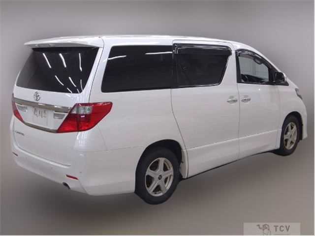 2013 Toyota Alphard