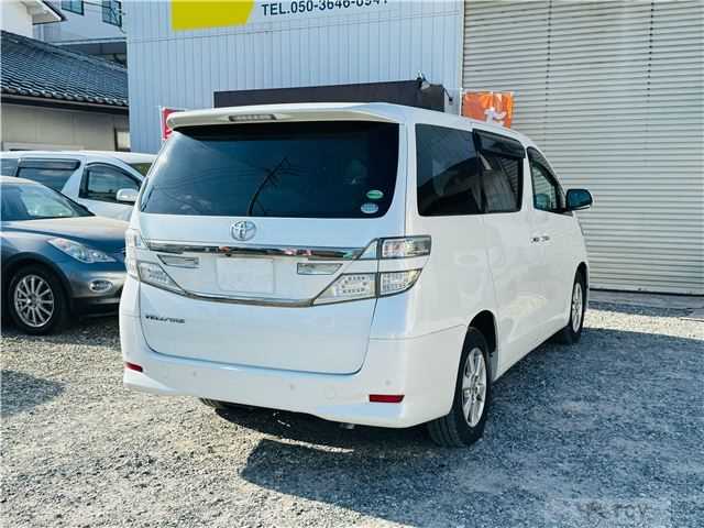 2014 Toyota Vellfire