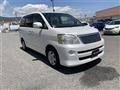 2007 Toyota Noah