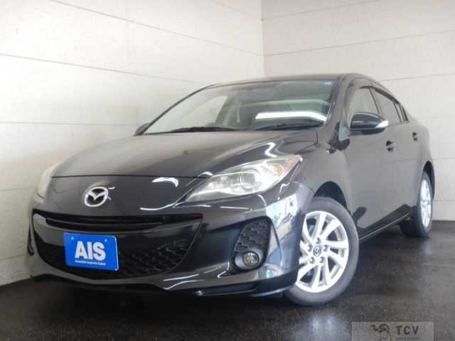 2013 Mazda Axela