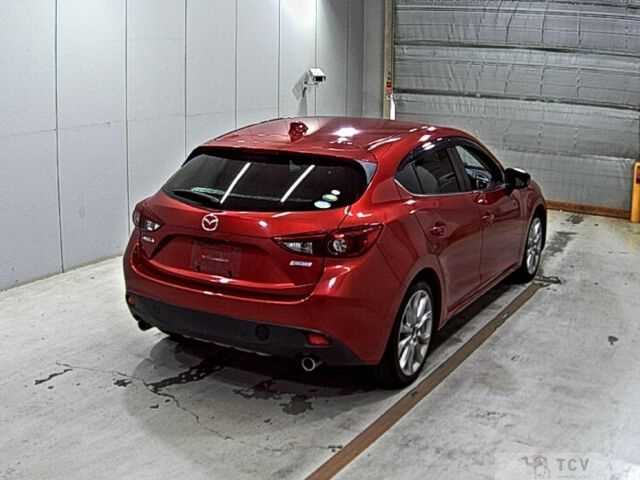 2013 Mazda Axela Sport