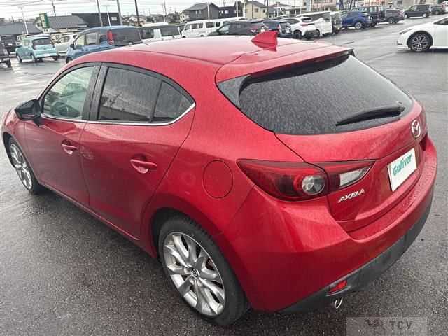 2014 Mazda Axela Sport