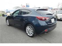 2014 Mazda Axela Sport