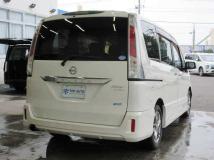 2011 Nissan Serena