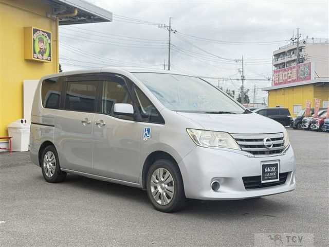 2013 Nissan Serena