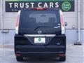 2011 Nissan Serena