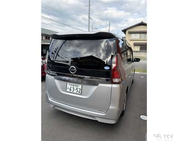 2017 Nissan Serena