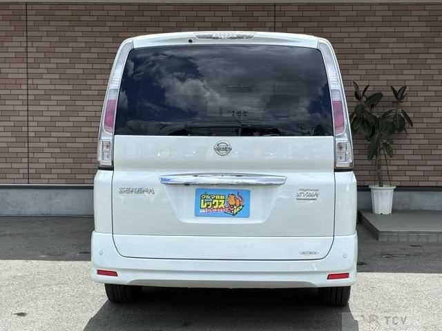 2008 Nissan Serena