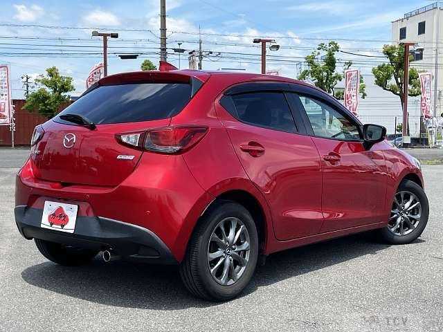 2017 Mazda Demio