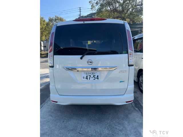 2011 Nissan Serena