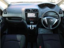 2011 Nissan Serena
