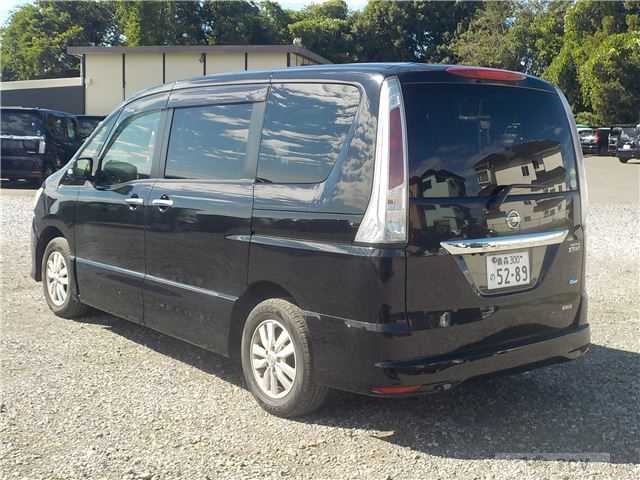 2012 Nissan Serena