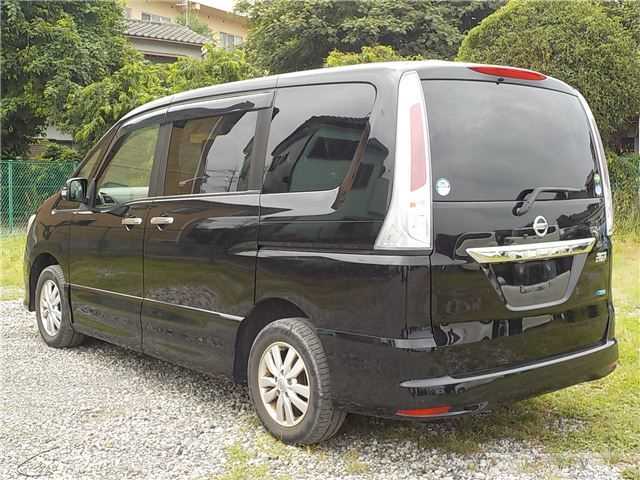 2013 Nissan Serena