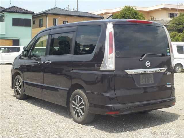 2013 Nissan Serena