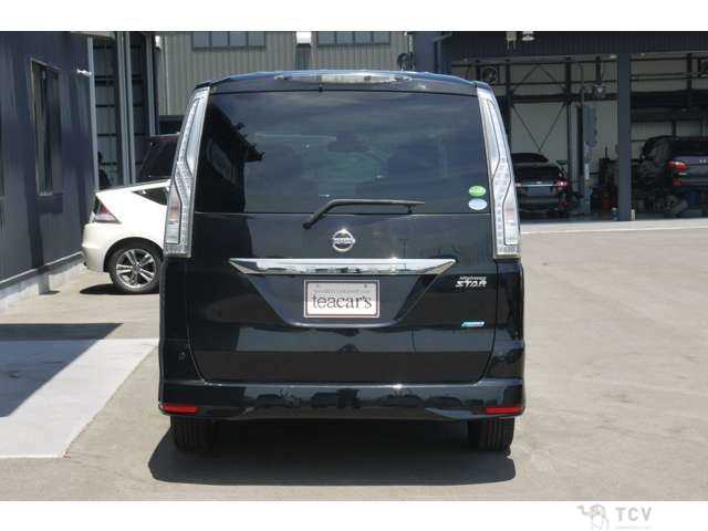 2015 Nissan Serena