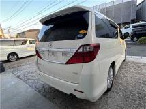 2013 Toyota Alphard