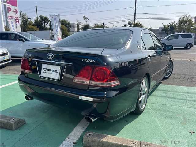 2005 Toyota Crown