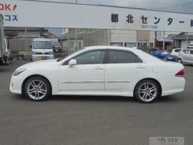 2010 Toyota Crown