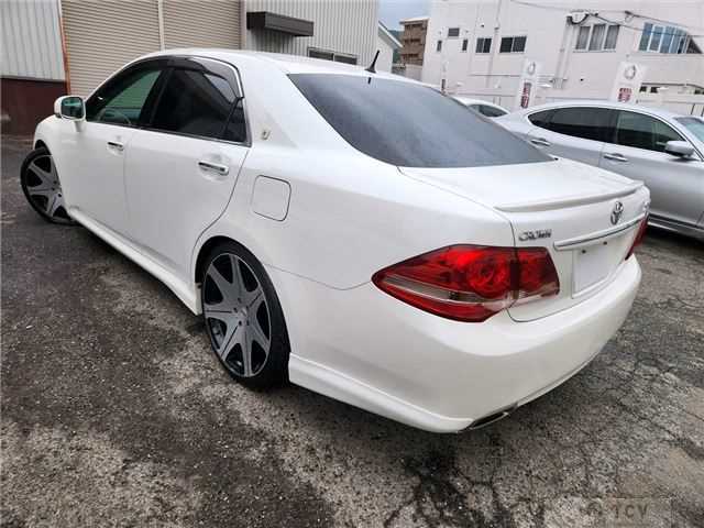 2009 Toyota Crown