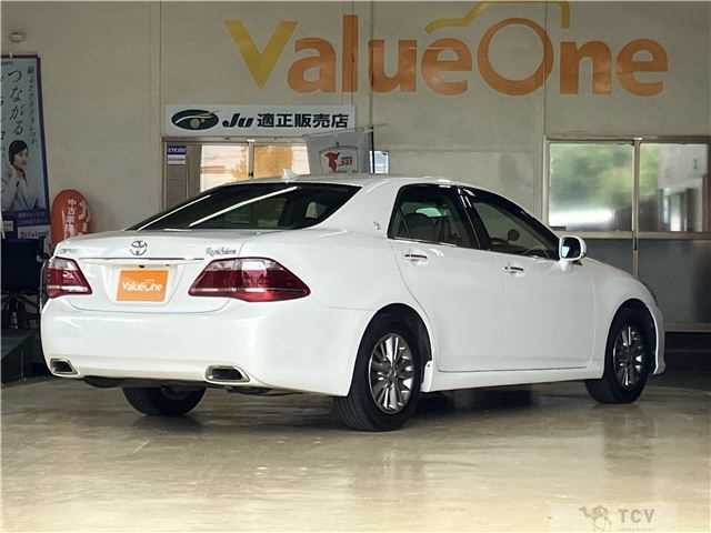 2010 Toyota Crown