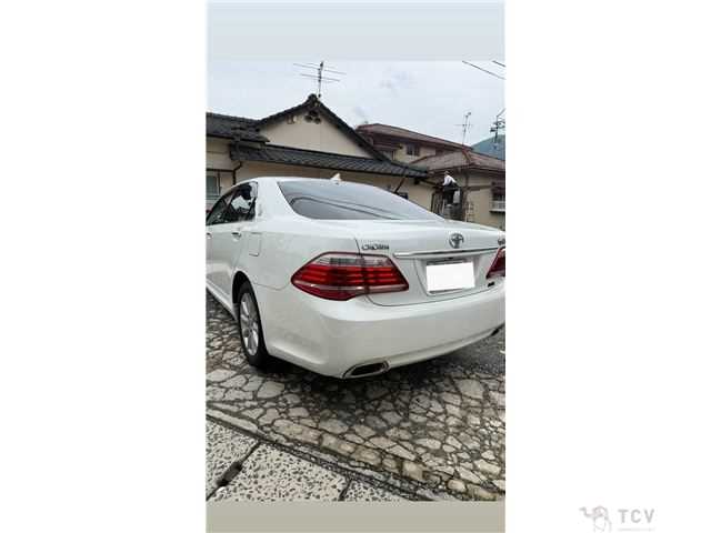 2010 Toyota Crown