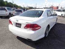 2009 Toyota Crown