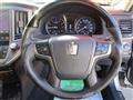 2013 Toyota Crown Royal Series