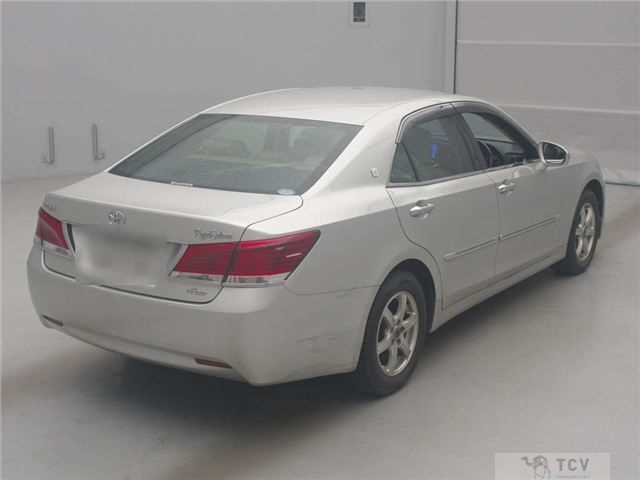 2013 Toyota Crown