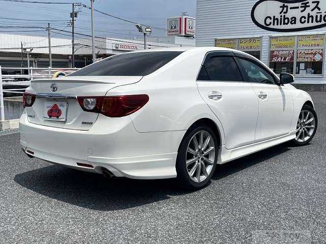 2010 Toyota Mark X