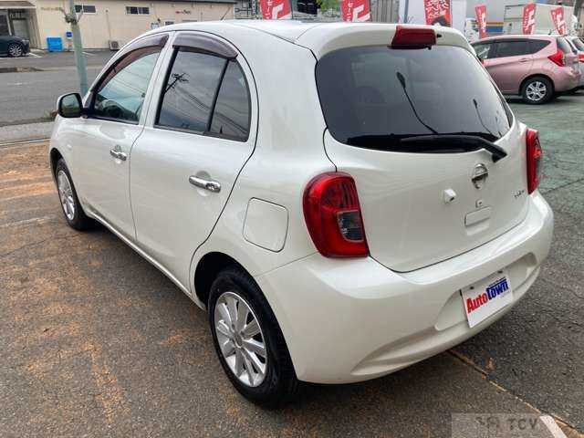 2017 Nissan March