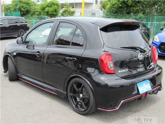 2017 Nissan March