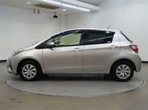 2017 Toyota Vitz