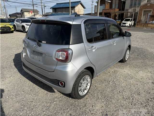 2016 Toyota Passo