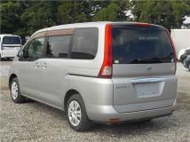 2010 Nissan Serena