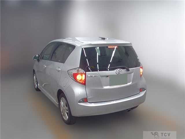 2011 Toyota Ractis
