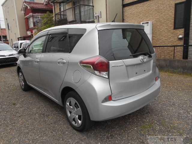 2015 Toyota Ractis