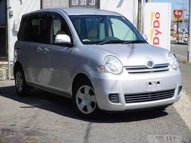 2010 Toyota Sienta