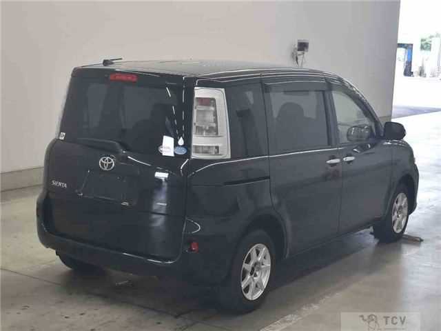 2013 Toyota Sienta