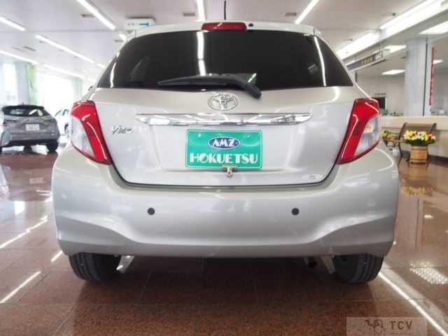 2011 Toyota Vitz