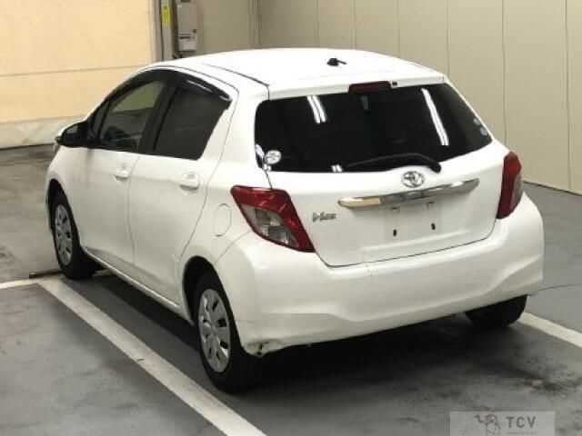 2013 Toyota Vitz