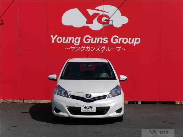 2013 Toyota Vitz