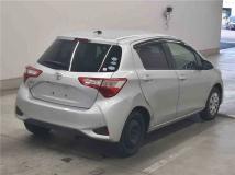 2017 Toyota Vitz