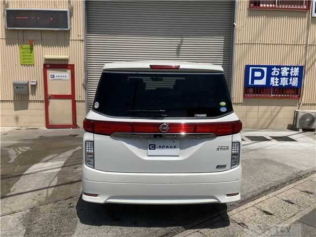 2010 Nissan Elgrand