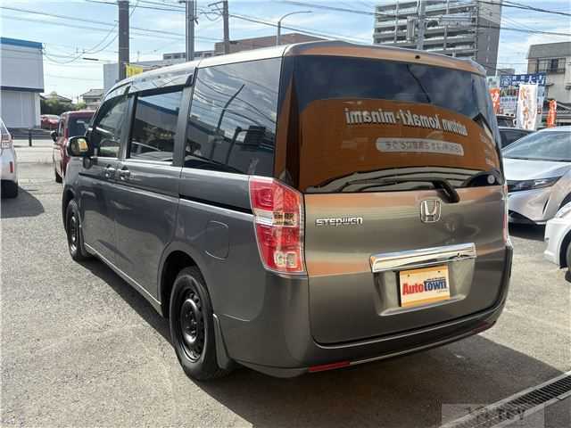 2011 Honda Step WGN