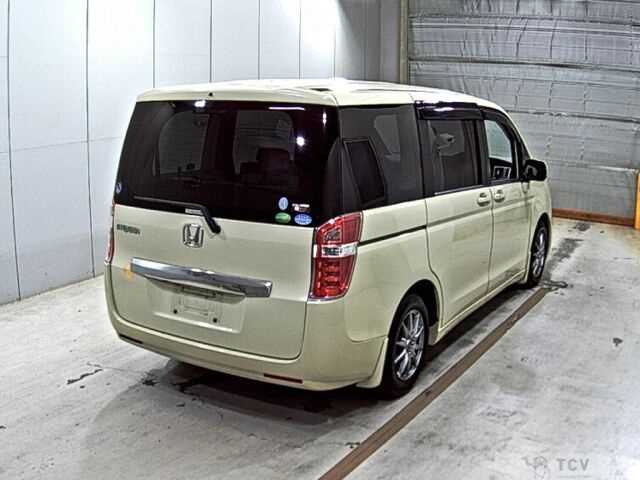 2014 Honda Step WGN