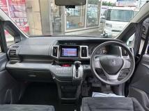 2013 Honda Step WGN