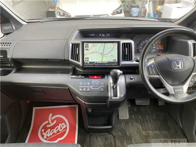2014 Honda Step WGN
